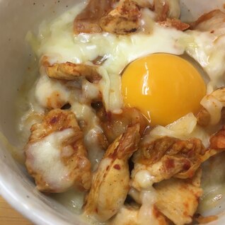 鶏キムチチーズ丼